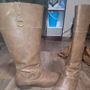 Size 10 boots for women